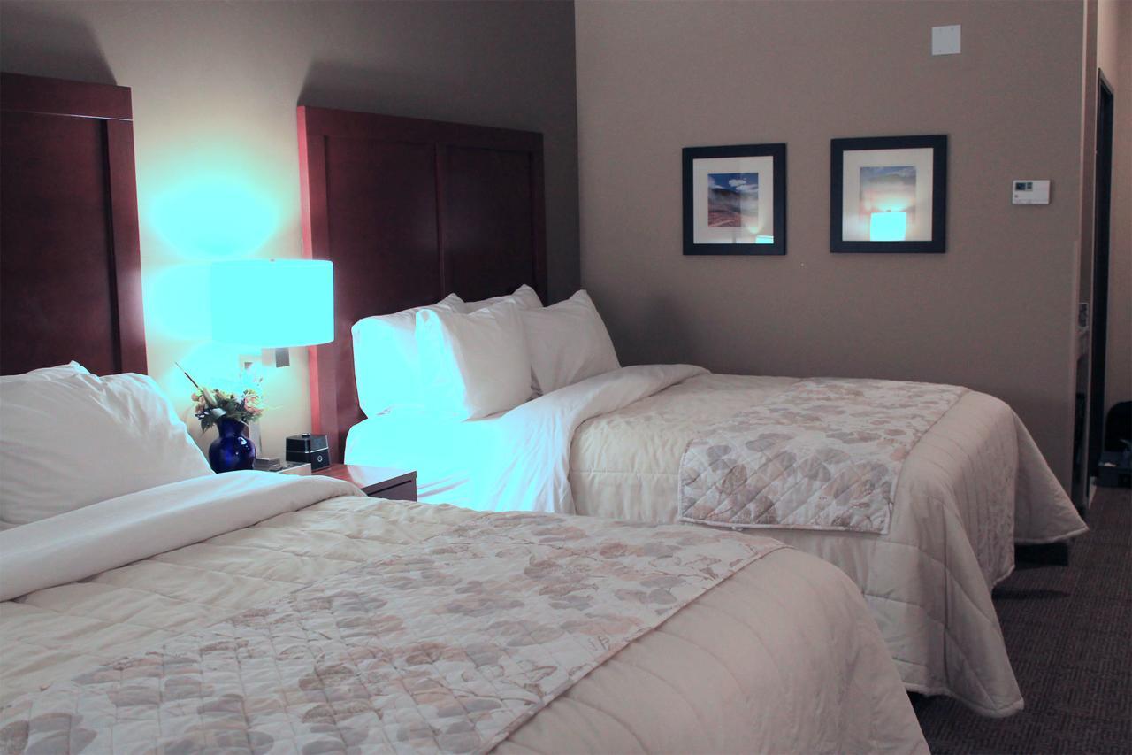 Heartland Inn And Suites Wheatland Eksteriør billede