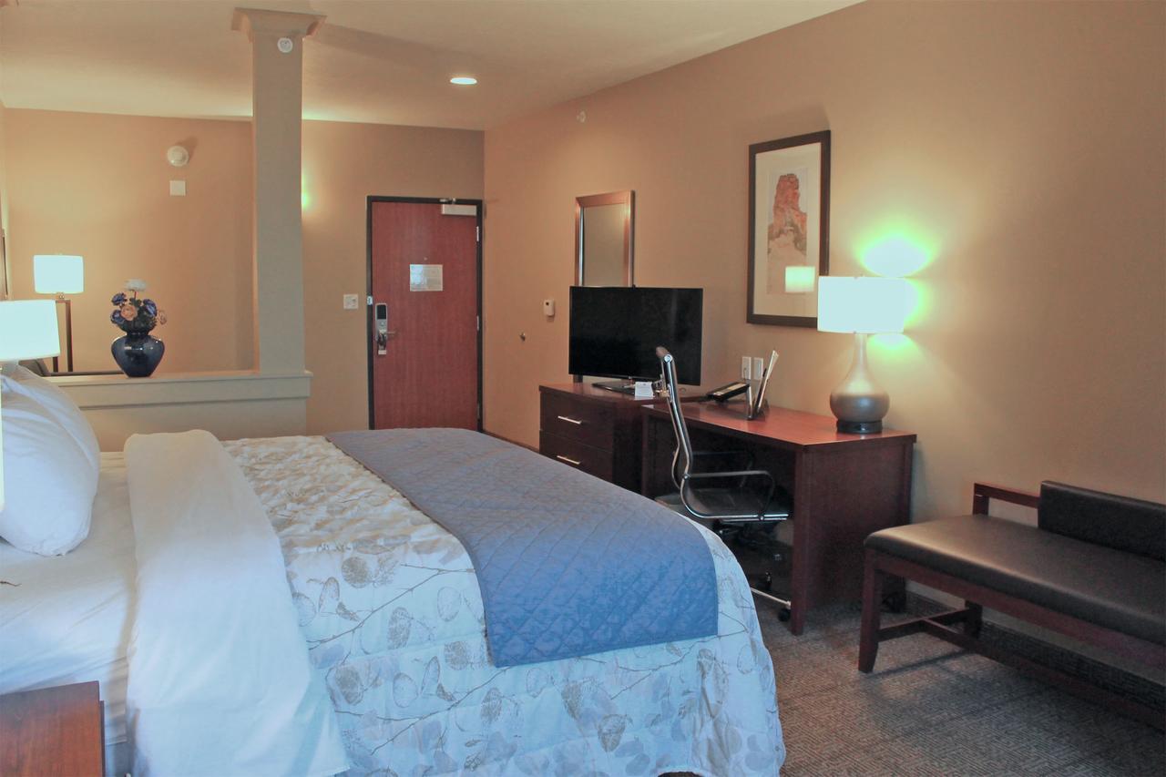 Heartland Inn And Suites Wheatland Eksteriør billede