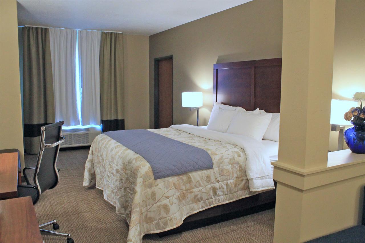 Heartland Inn And Suites Wheatland Eksteriør billede