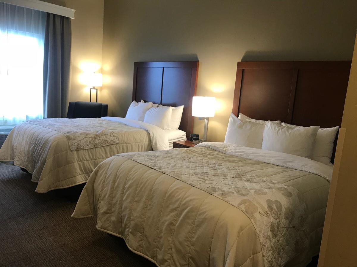 Heartland Inn And Suites Wheatland Eksteriør billede