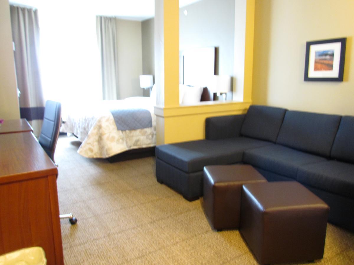 Heartland Inn And Suites Wheatland Eksteriør billede