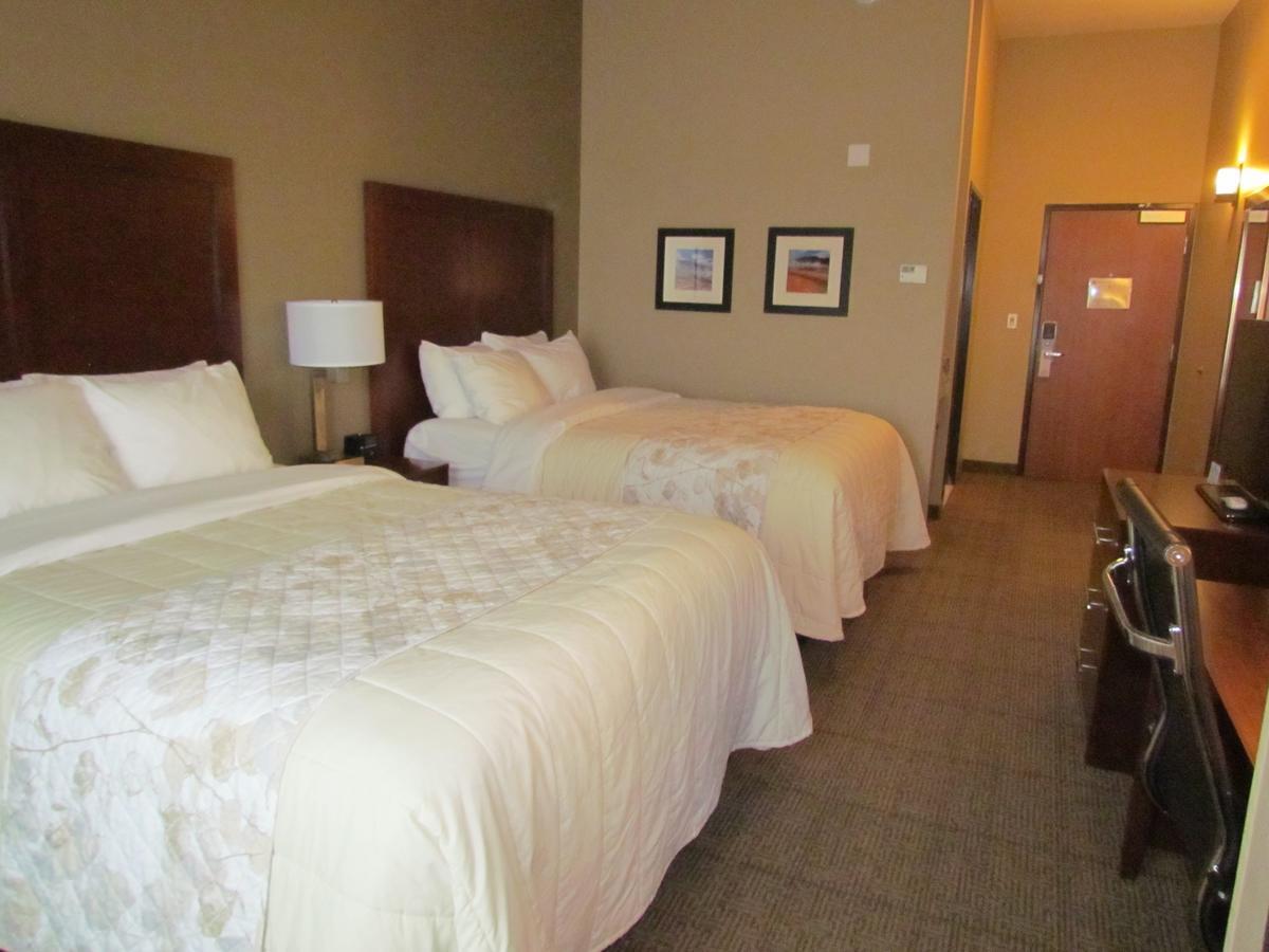 Heartland Inn And Suites Wheatland Eksteriør billede